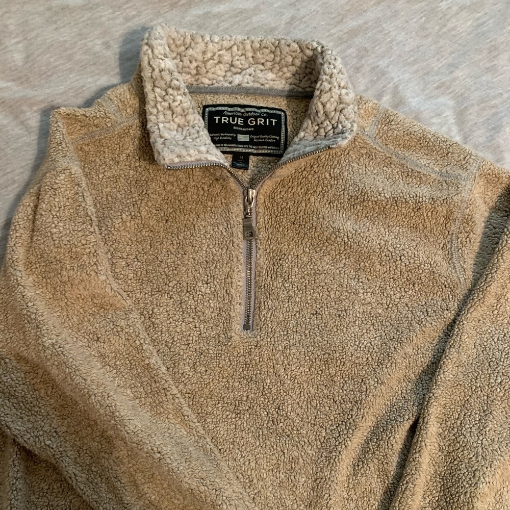 Long sleeved sweater